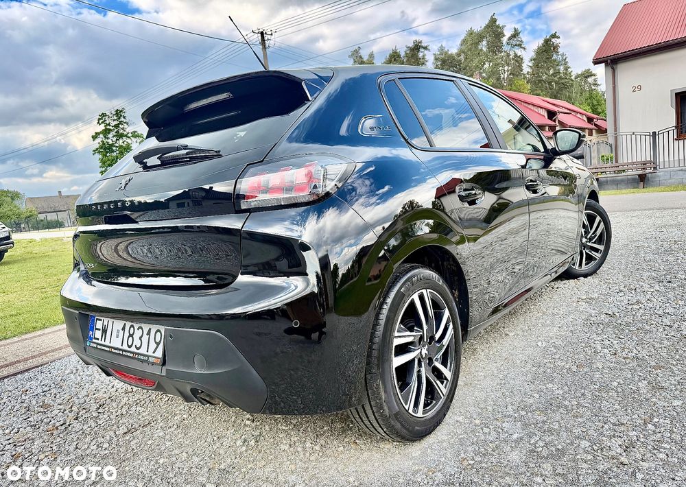 Peugeot 208 - 38