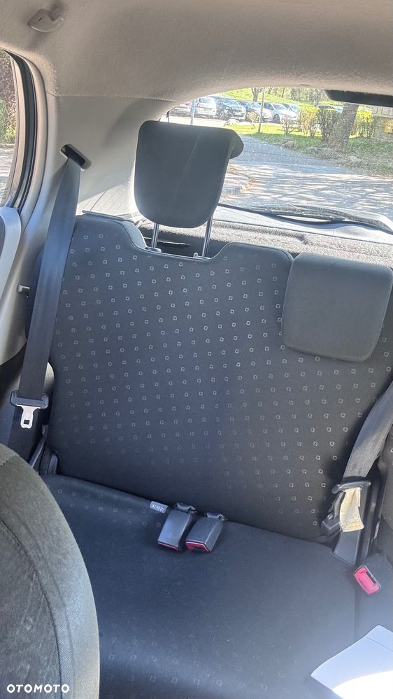 Toyota Yaris 1.0 Luna - 14