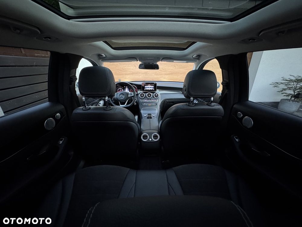 Mercedes-Benz GLC 250 4Matic 9G-TRONIC AMG Line - 19