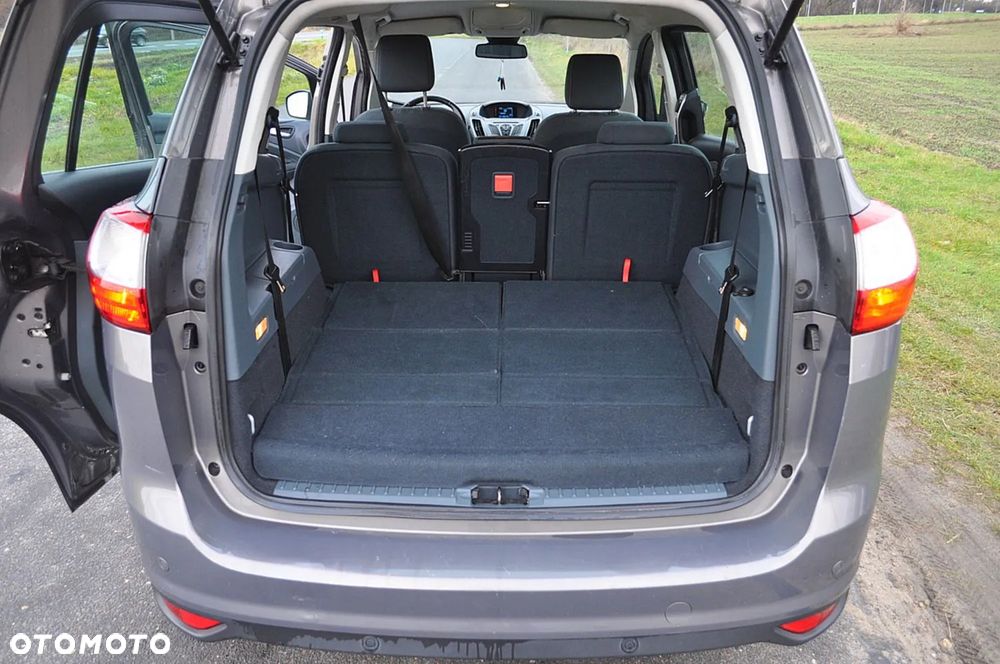 Ford Grand C-MAX 1.6 TDCi Titanium - 18