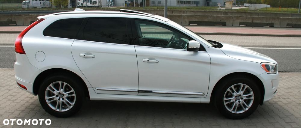 Volvo XC 60 T5 Geartronic Momentum - 9