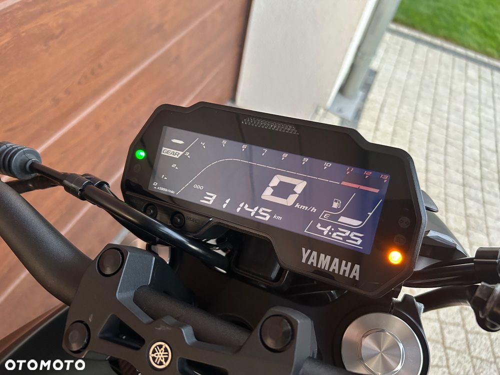 Yamaha MT - 21