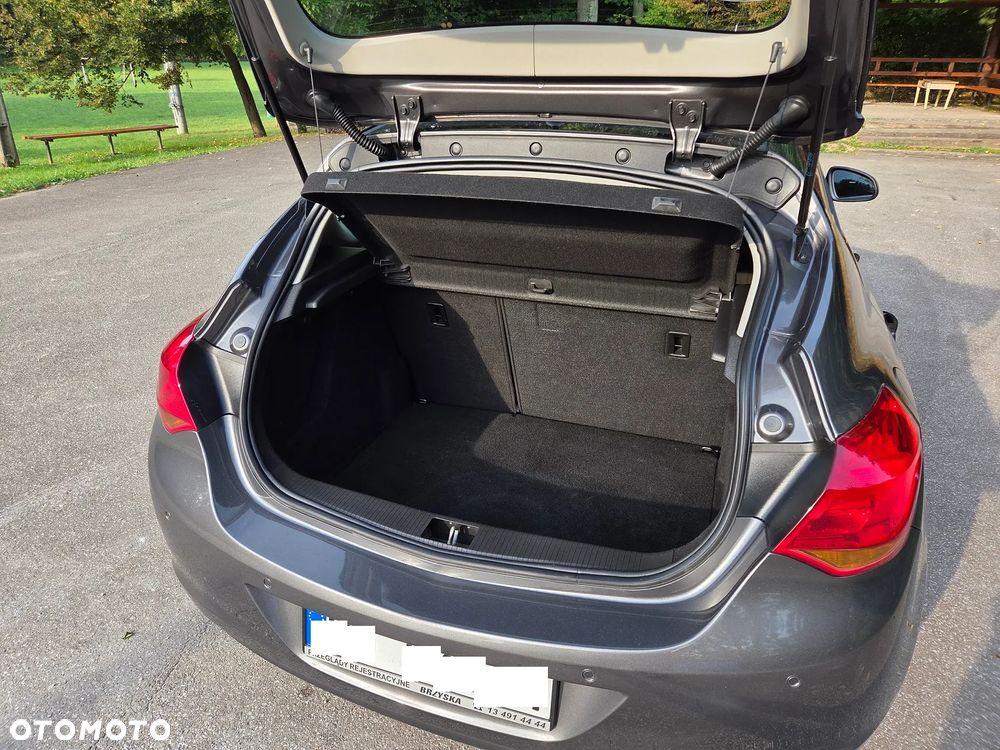 Opel Astra 1.6 Exklusiv - 19