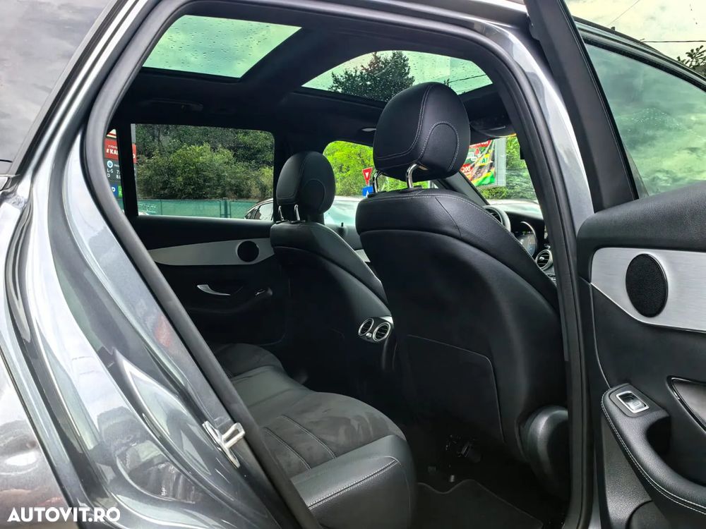 Mercedes-Benz GLC 300 de 4Matic 9G-TRONIC AMG Line - 9