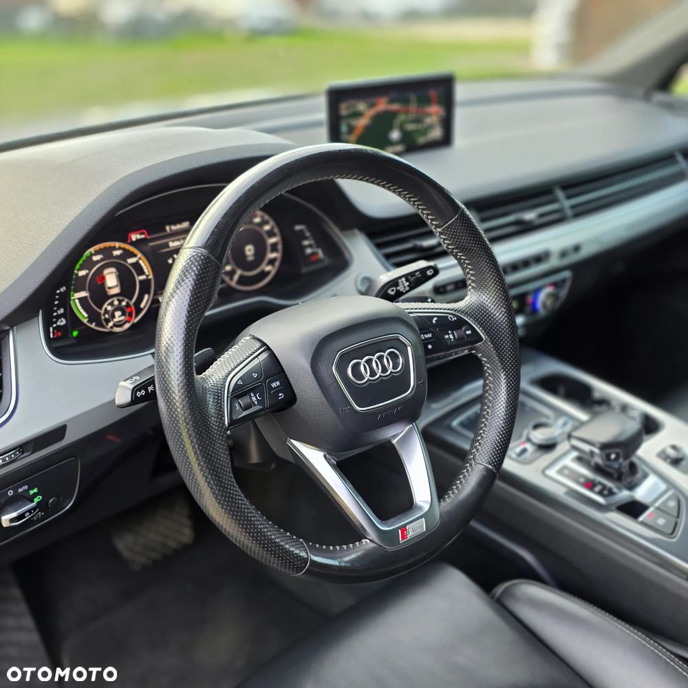 Audi Q7 - 11