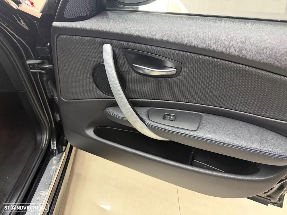 BMW 118 dA Pack M - 14