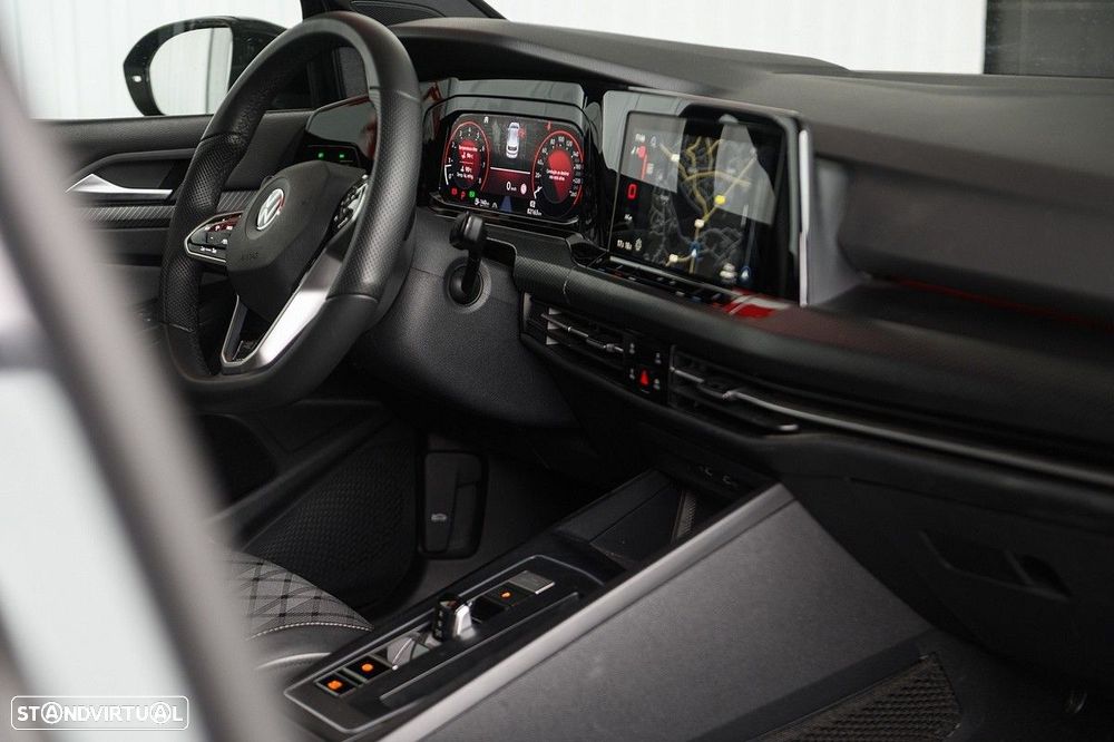 VW Golf 1.5 eTSI R-Line DSG - 18