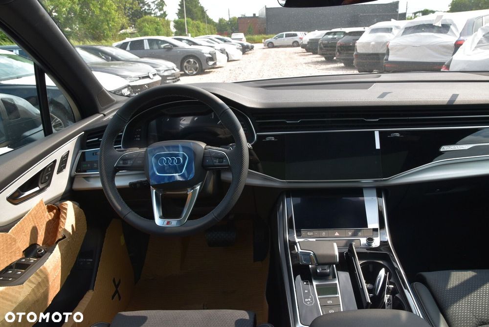 Audi Q7 - 8