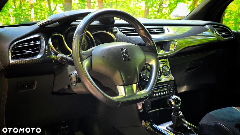 Citroën DS3 1.6 THP SportChic - 8