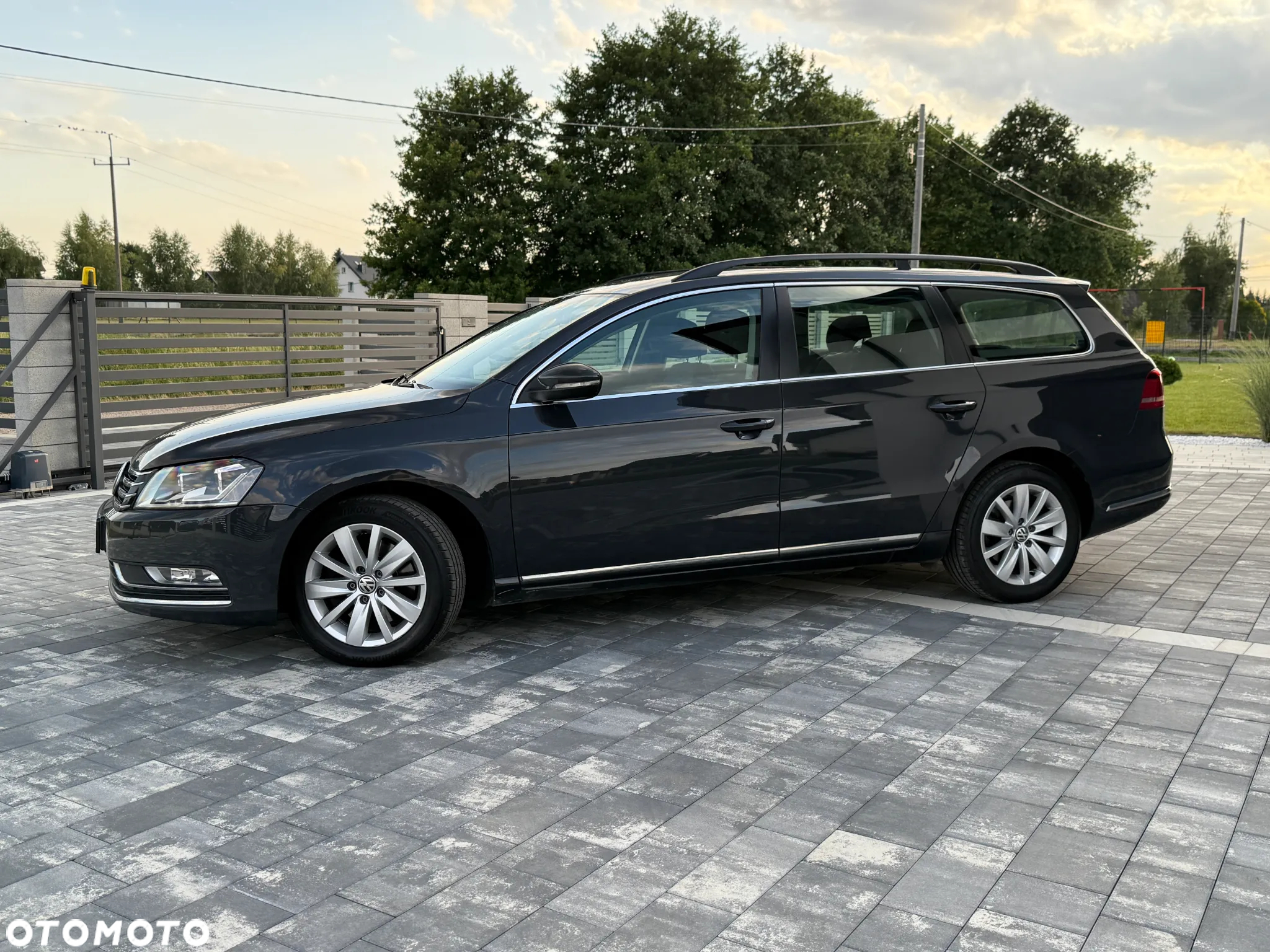 Volkswagen Passat 2.0 TDI Comfortline DSG - 12
