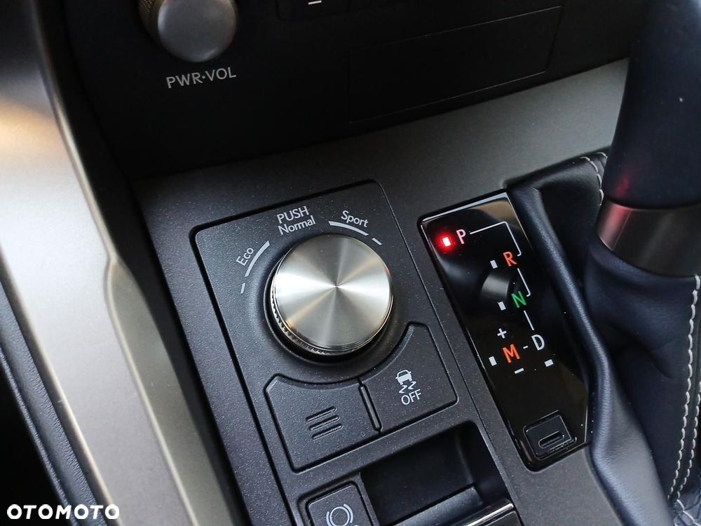 Lexus NX - 22