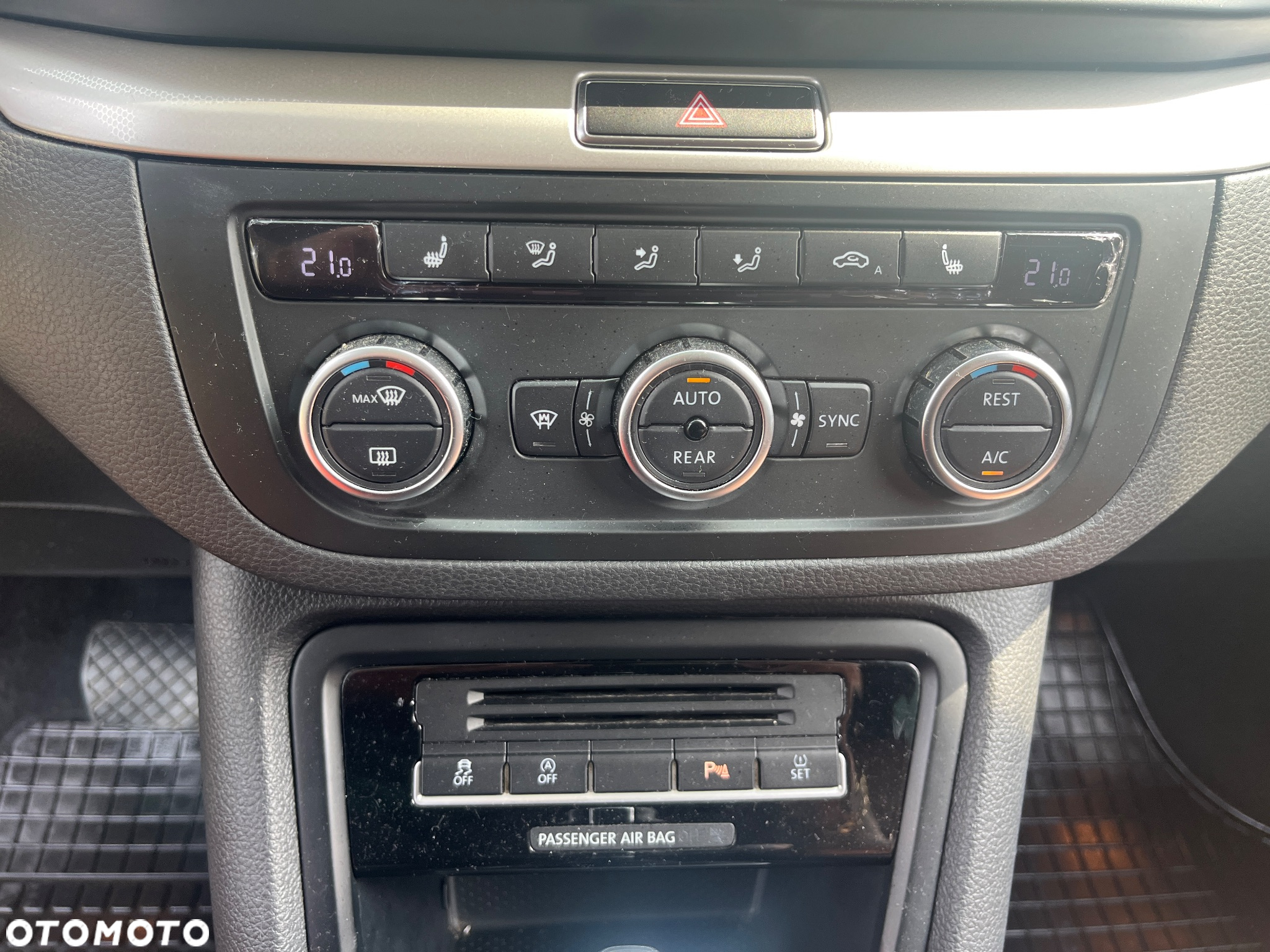 Seat Alhambra 2.0 TDI Xcellence DSG - 26