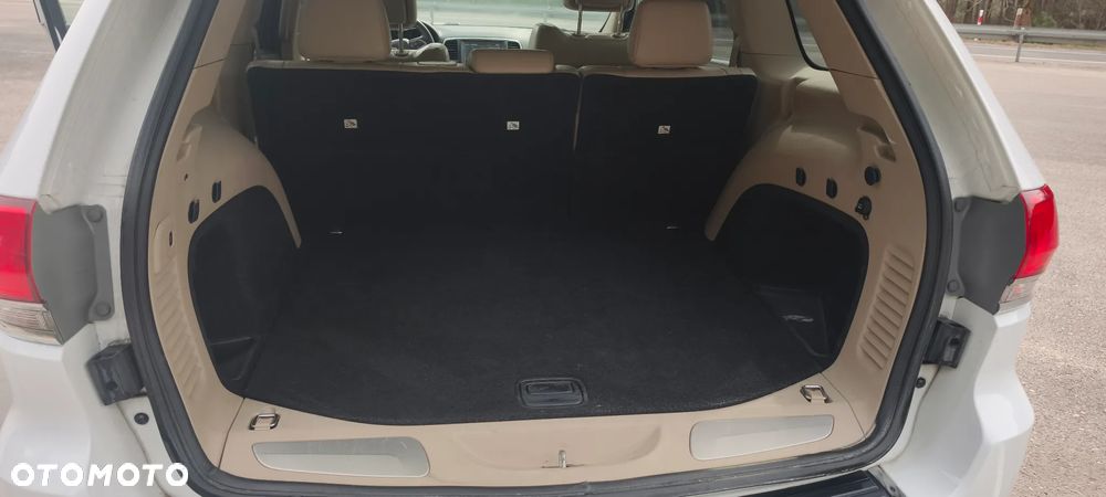 Jeep Grand Cherokee - 11