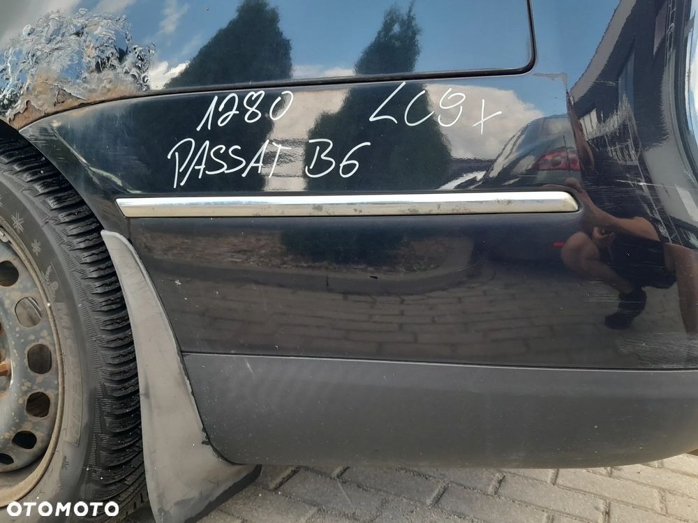 VW PASSAT B6 ZDERZAK TYLNY TYŁ KOMBI KOLOR: LC9X - 9