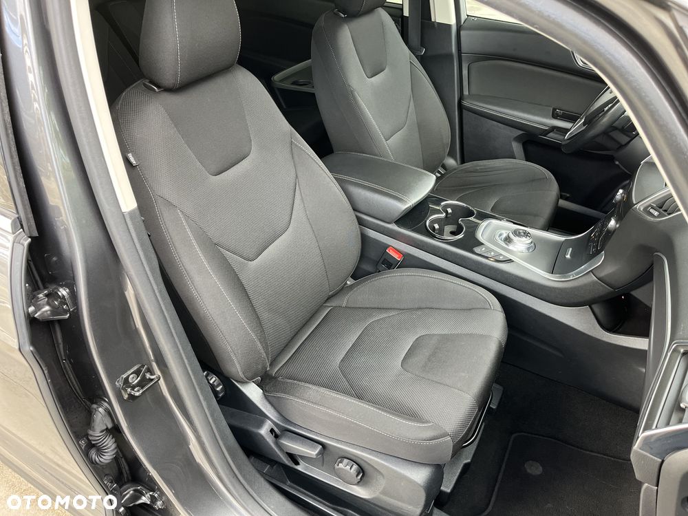 Ford S-Max 2.0 EcoBlue Titanium - 24