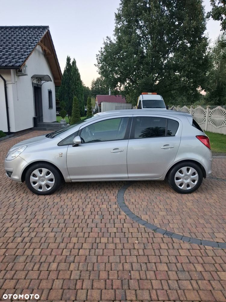 Opel Corsa - 8