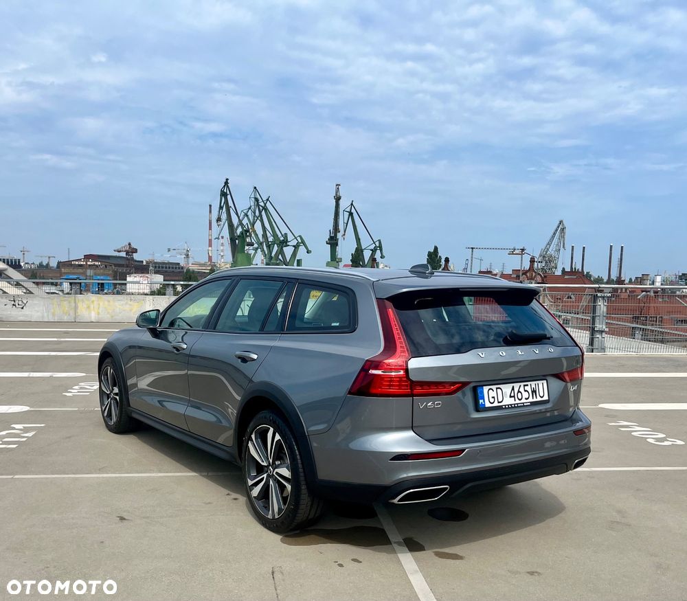 Volvo V60 Cross Country Pro D4 AWD - 17
