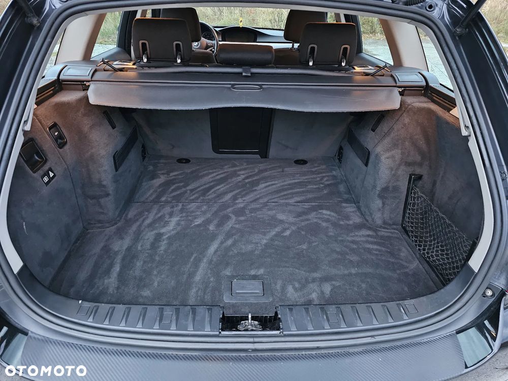 BMW Seria 3 318i - 22