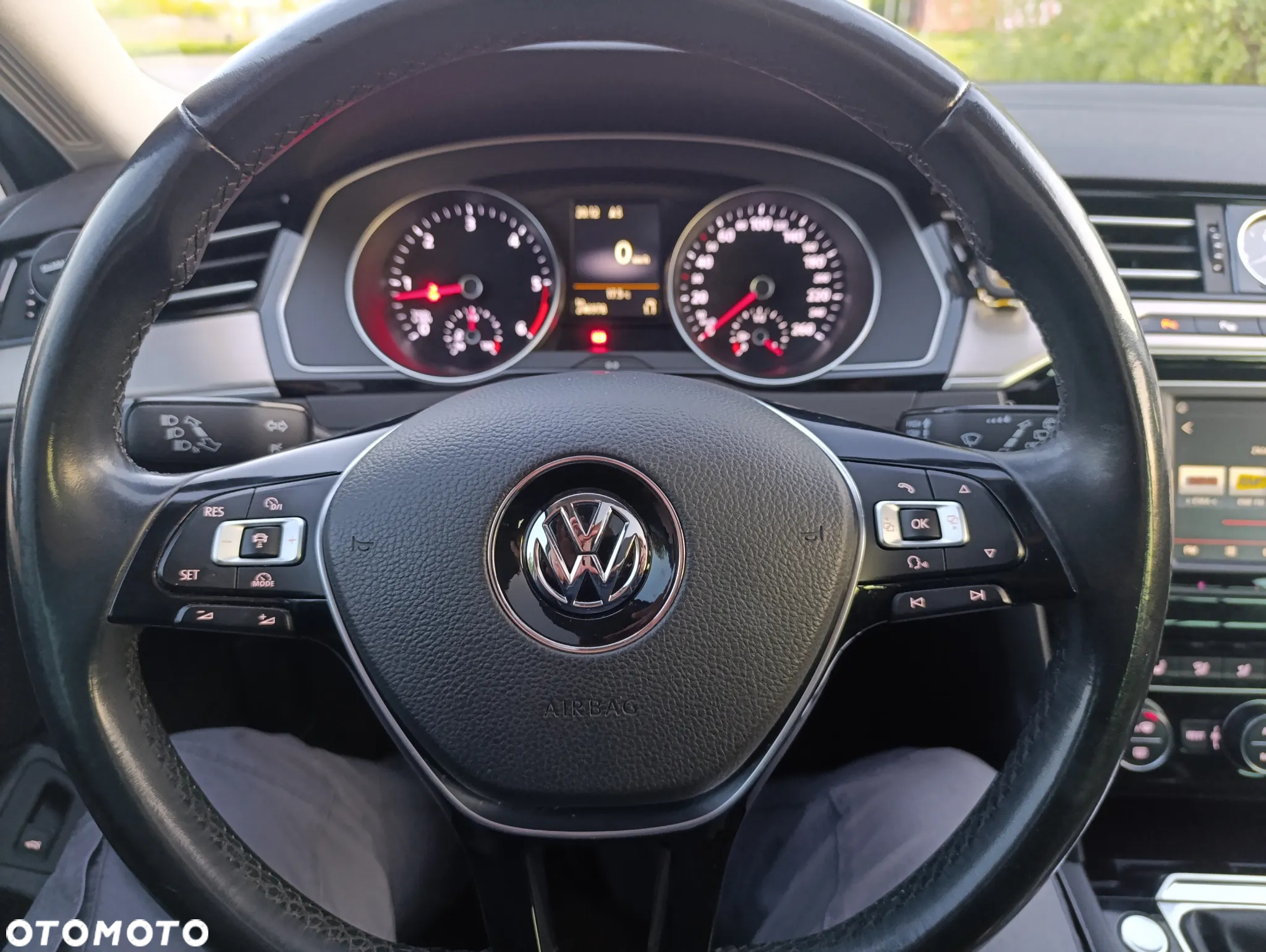 Volkswagen Passat 2.0 TDI BMT Highline - 21