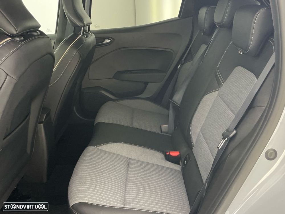 Renault Clio 1.0 TCe Techno Bi-Fuel - 12