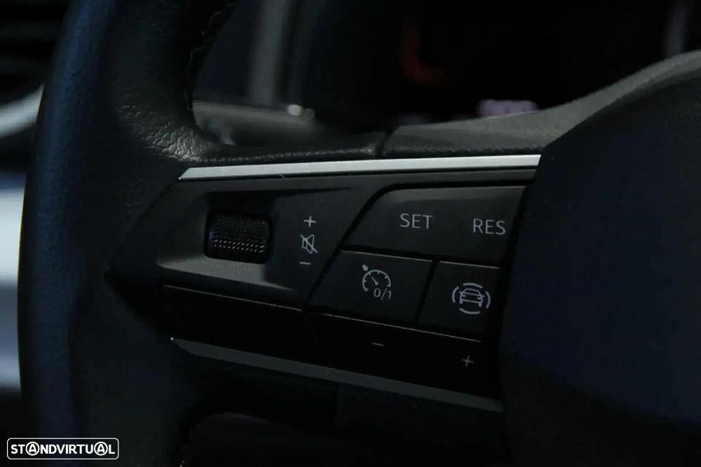 SEAT Arona 1.0 TSI Xperience DSG — fotografia 16