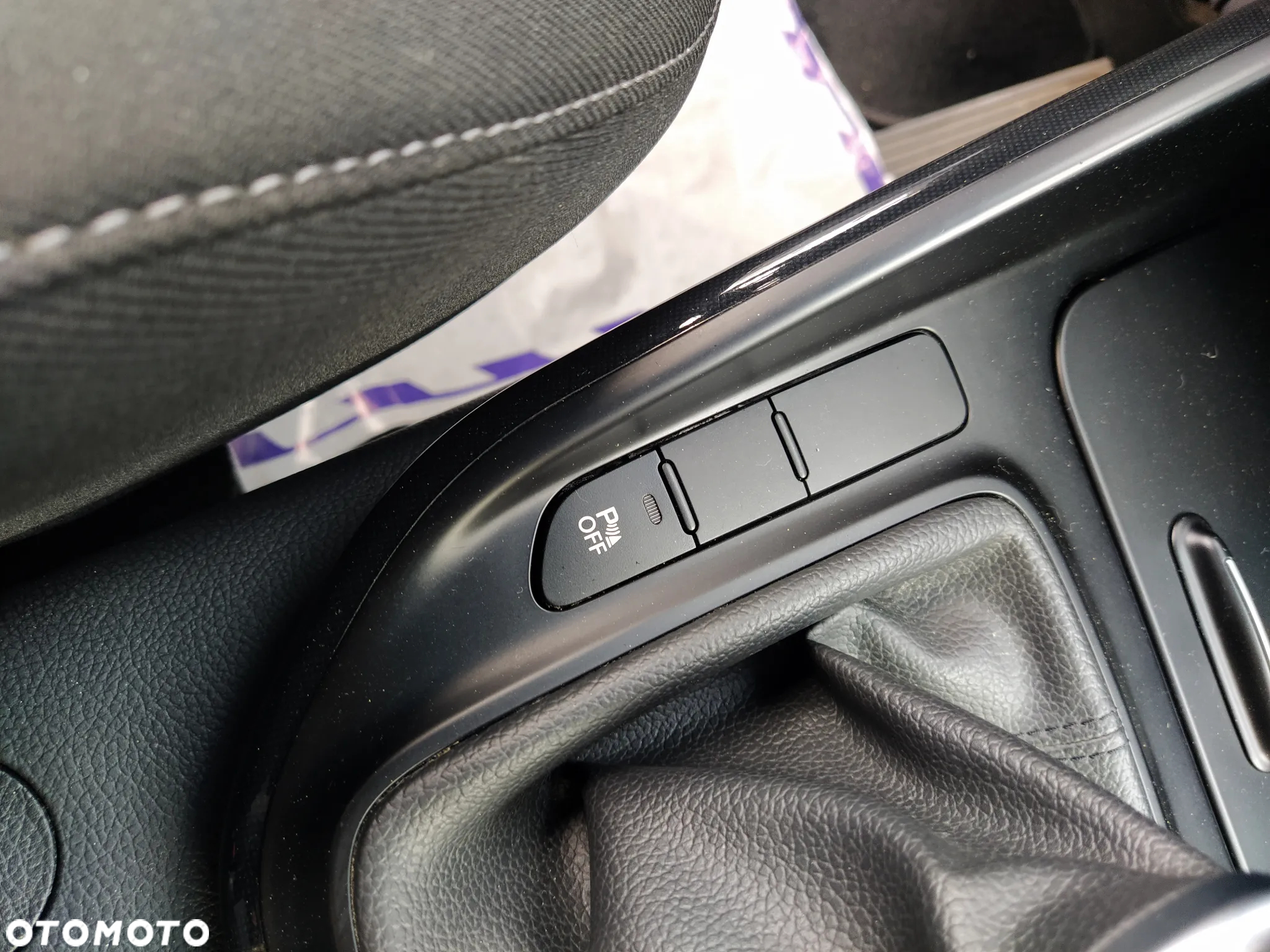 Kia Carens 1.7 CRDi 141 Edition 7 - 29