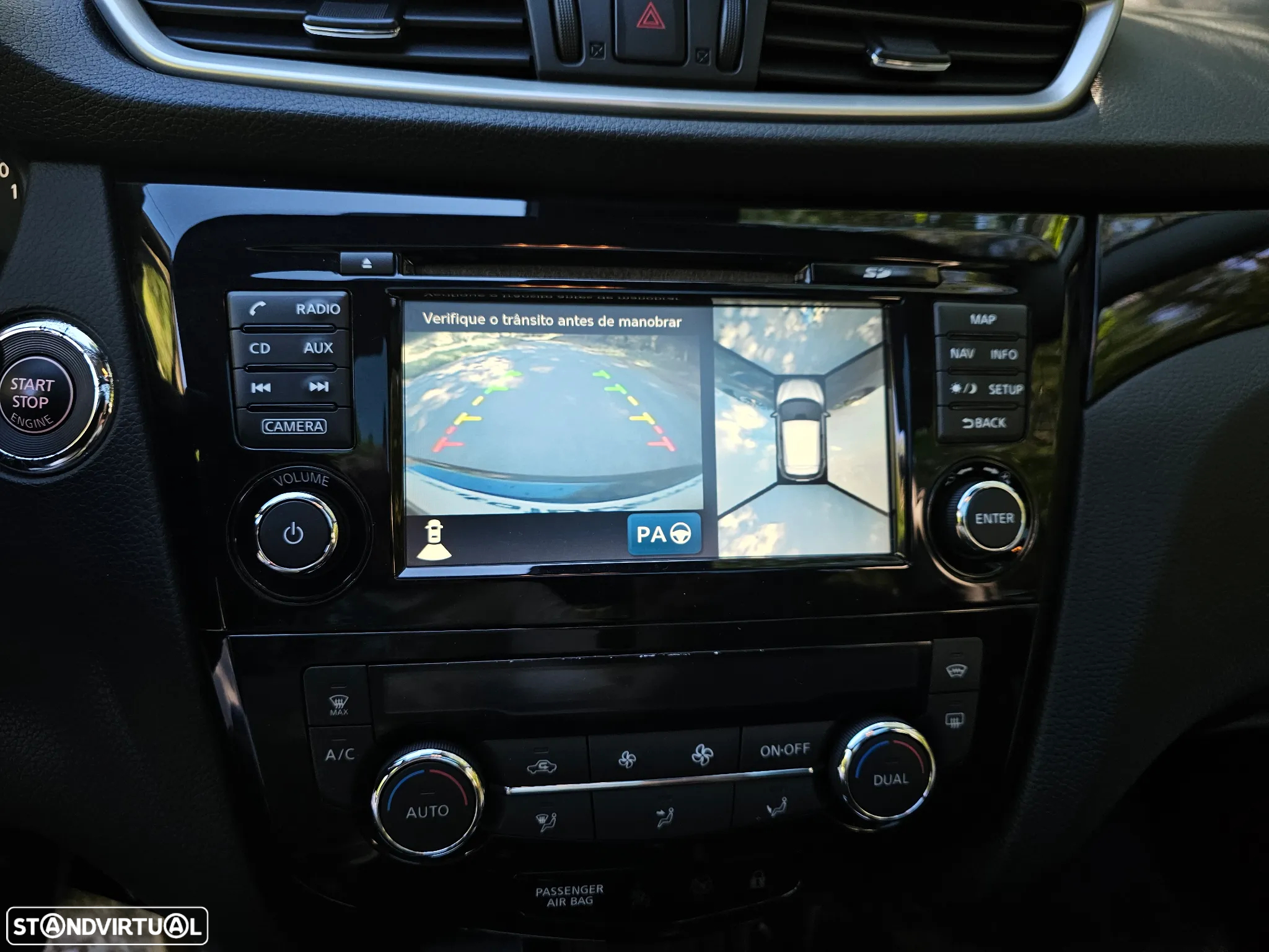 Nissan Qashqai 1.5 dCi TEKNA - 32