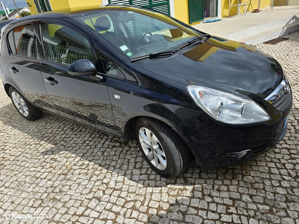 Opel Corsa 1.2 Enjoy FlexFuel - 2