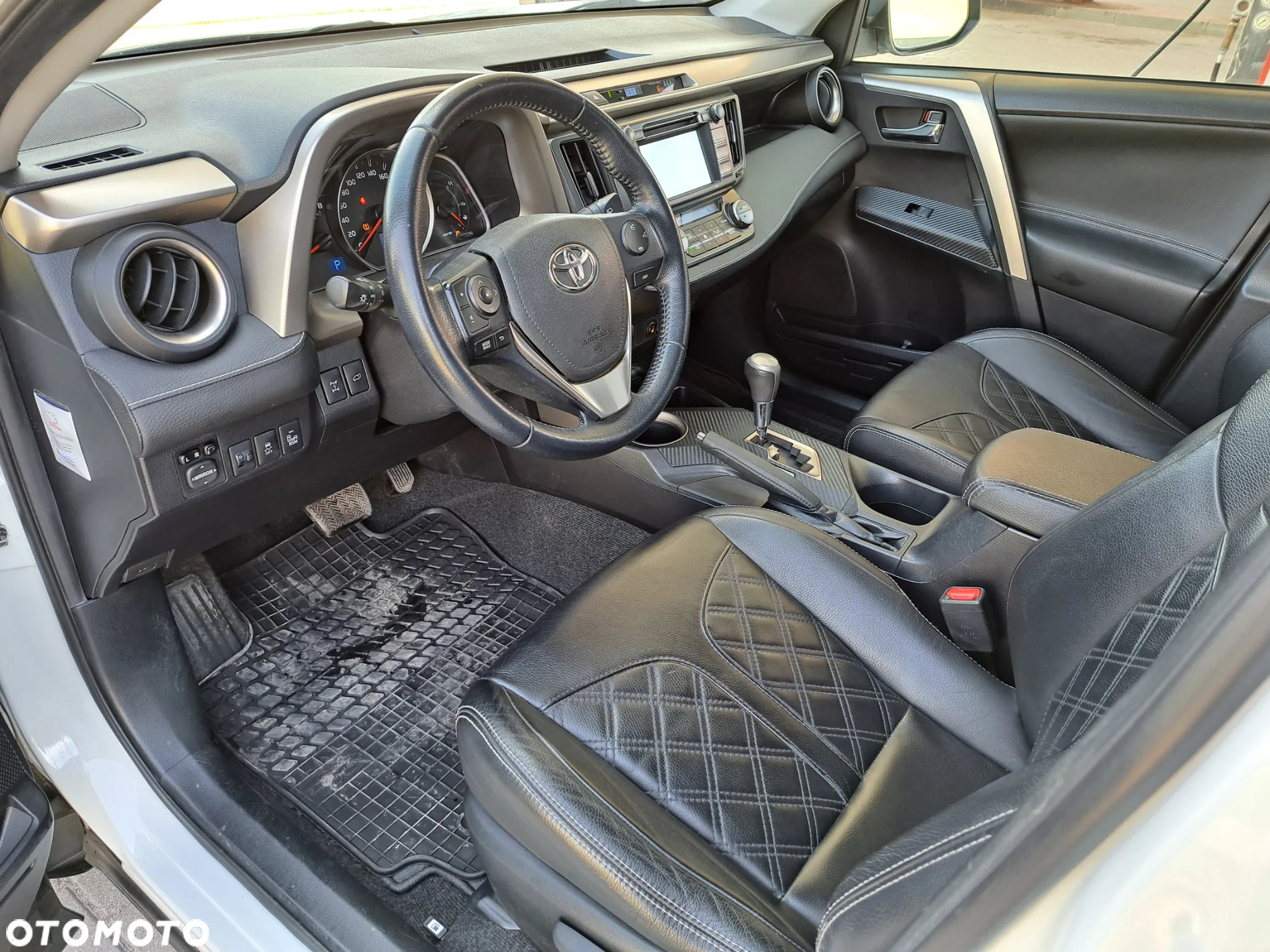 Toyota RAV4 - 16