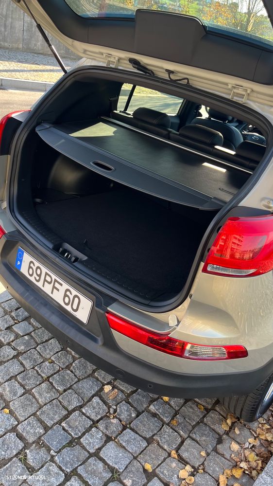 Kia Sportage 1.7 CRDI ISG Prime - 19