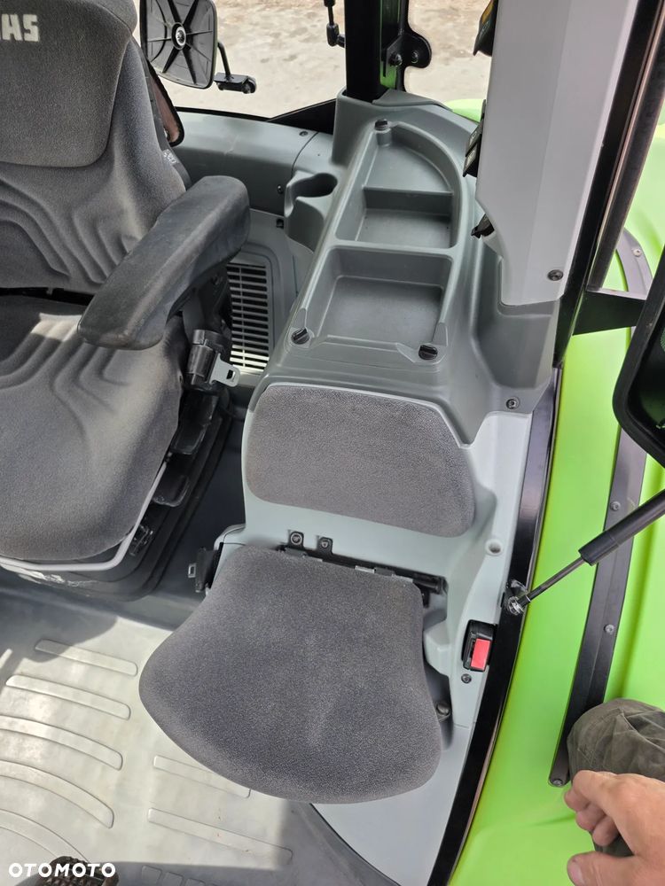 Claas Arion 440 CIS - 21