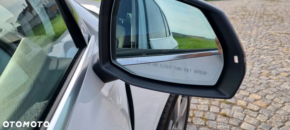 Audi Q5 40 TFSI quattro S tronic advanced - 4