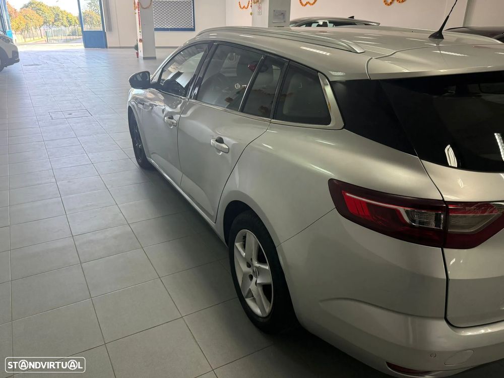 Renault Mégane BLUE dCi 115 EDC BUSINESS EDITION - 10