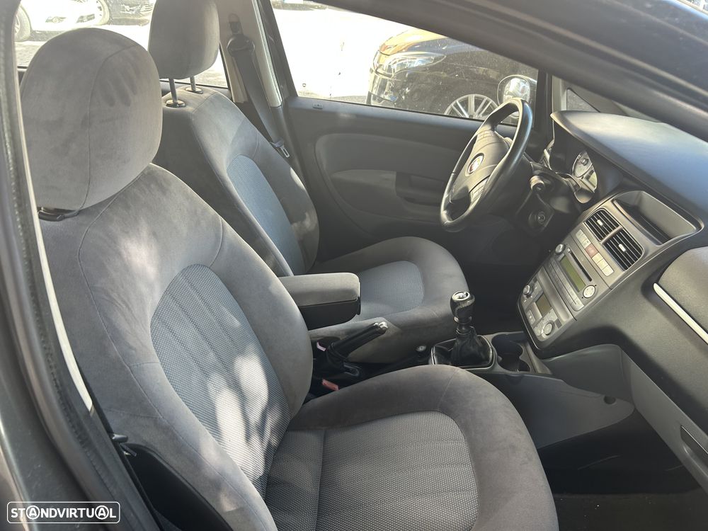 Fiat Linea 1.6 M-Jet Emotion - 22