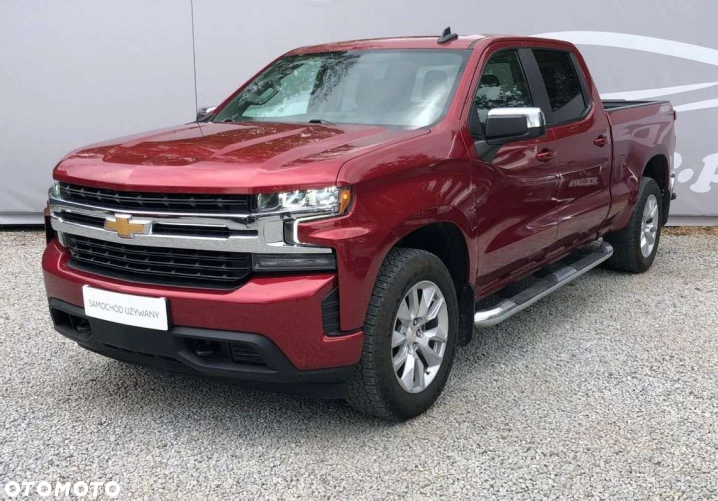 Chevrolet Silverado - 2