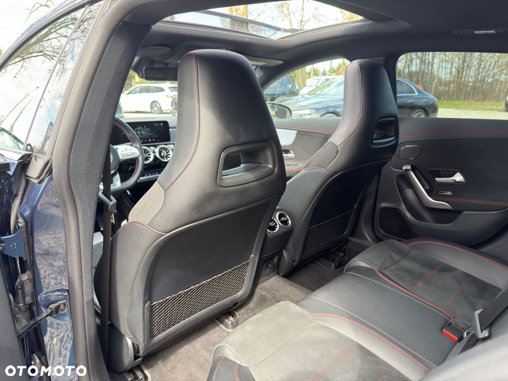 Mercedes-Benz CLA 200 d 8G-DCT AMG Line Advanced Plus - 12