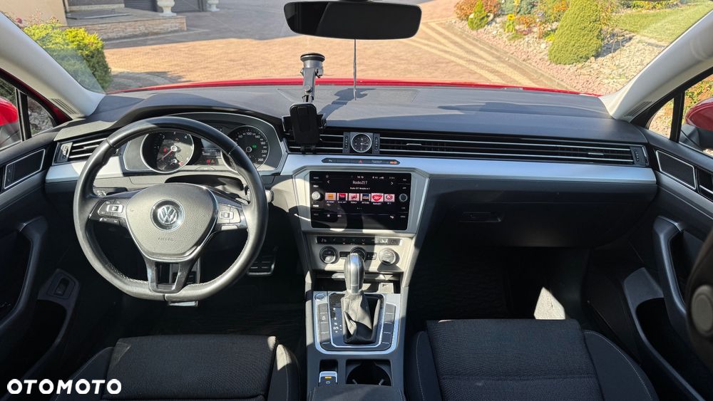 Volkswagen Passat 1.6 TDI (BlueMotion Technology) DSG Comfortline - 12