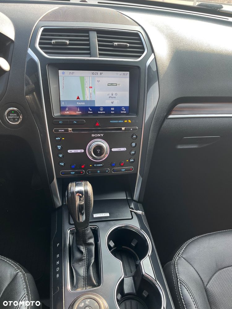 Ford Explorer - 12