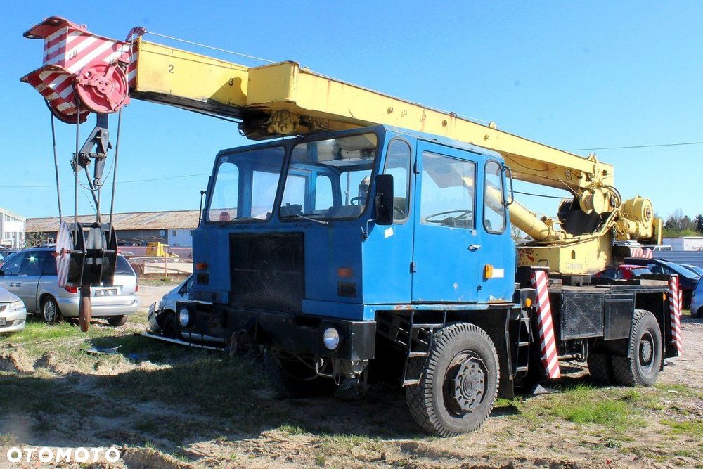 Dźwig żuraw samochodowy IFA ADK-125 1985 9.8D - 3