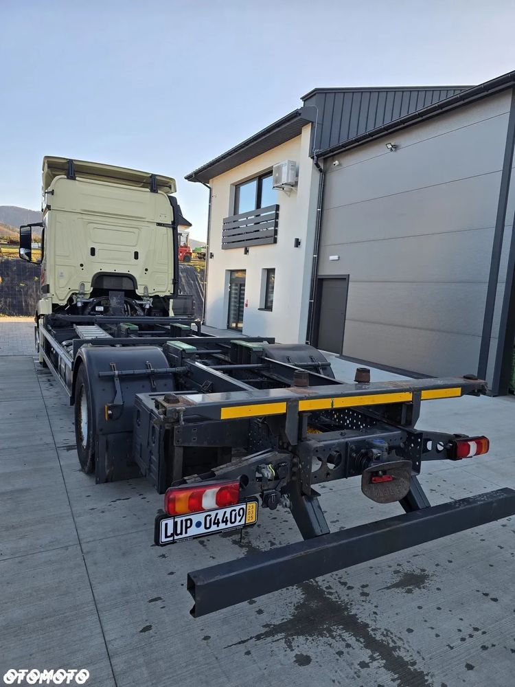 Mercedes-Benz ACTROS - 5