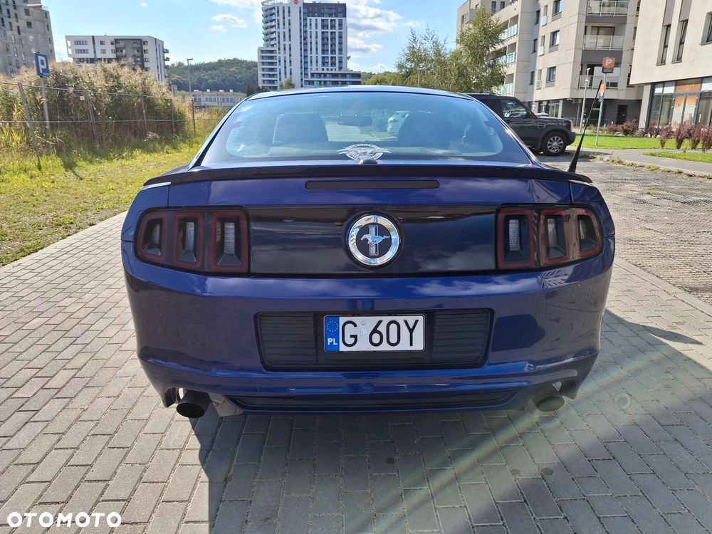 Ford Mustang 3.7 V6 Premium - 10