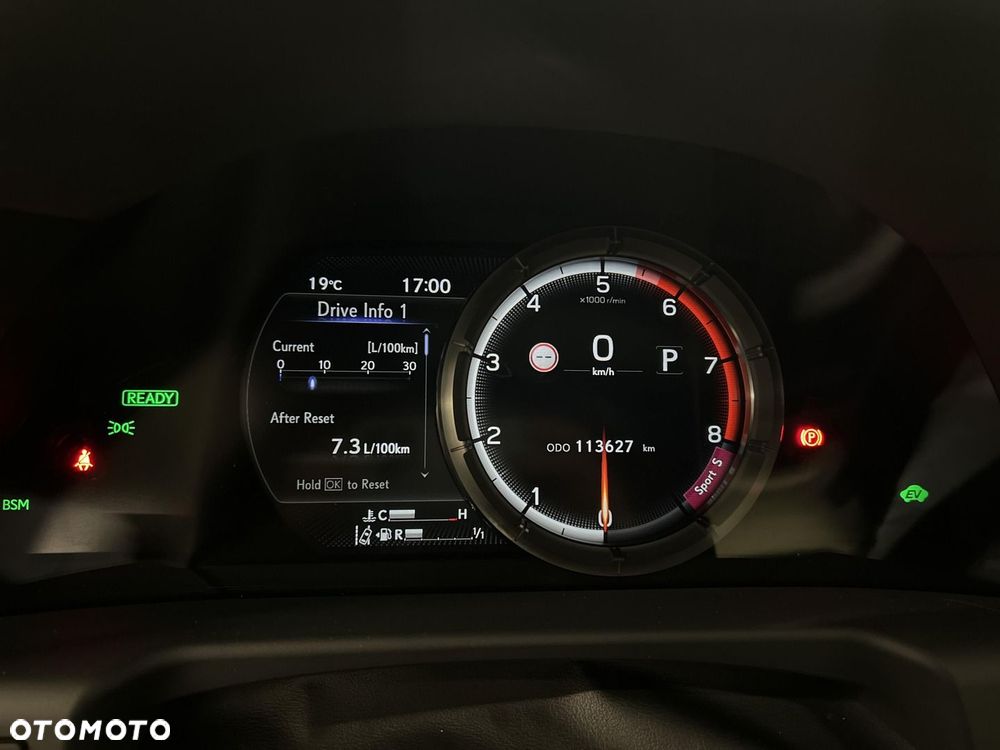 Lexus ES 300h F Sport Edition - 22