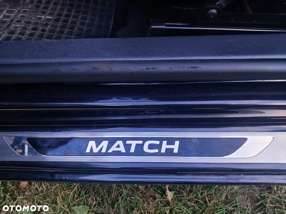 Volkswagen Golf 1.6 TDI DPF BlueMotion Technology MATCH - 10