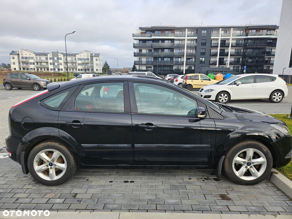 Ford Focus 1.6 Ambiente - 8