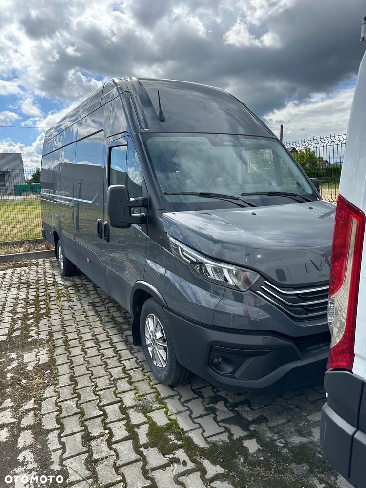 Iveco 35S18HV - 4