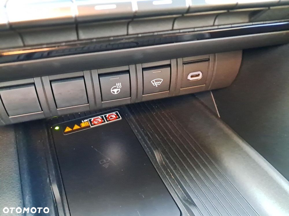 Toyota C-HR - 21