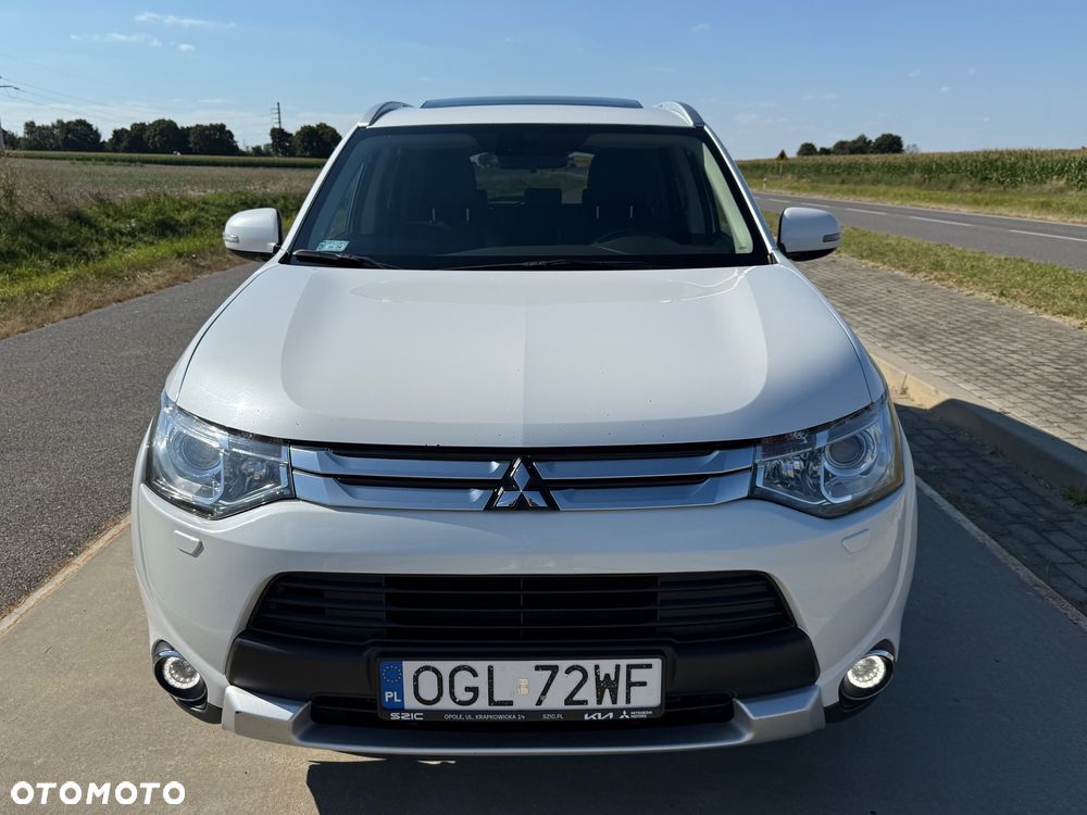 Mitsubishi Outlander 2.2 DID Instyle Navi - 2