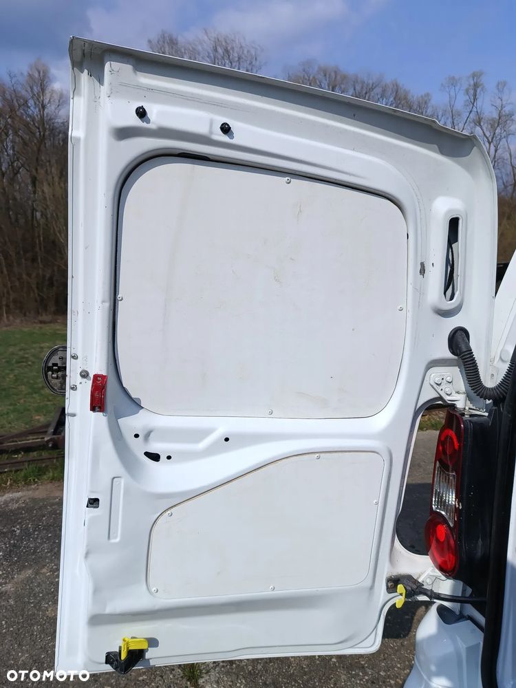 Citroën Berlingo 1.6 diesel Blue HDI 99kM, manual, 2016 rok EURO 6! STAN BARDZO DOBRY, PRZEBIEG GWARANTOWANY! - 24