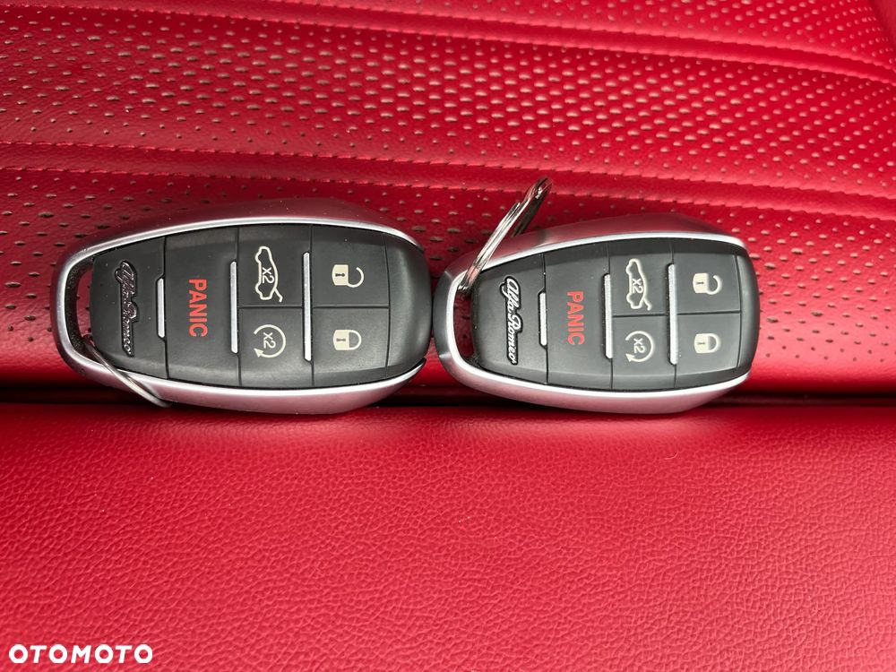 Alfa Romeo Stelvio 2.0 Turbo 16V AT8-Q4 Sprint - 15