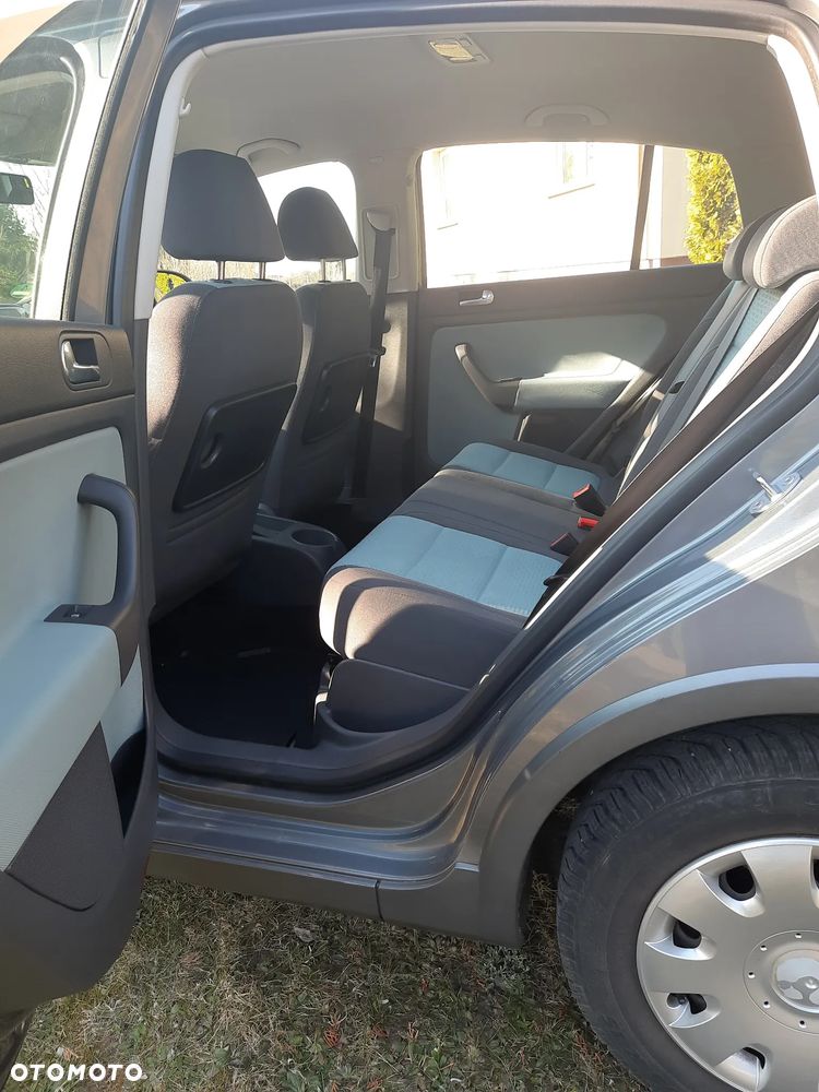 Volkswagen Golf Plus - 6